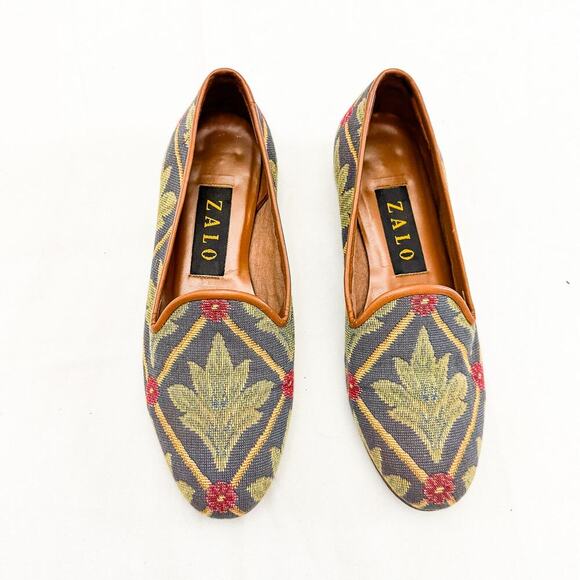 Zalo Needlepoint Palm Embroidered Leather Lined Smokers Flat Shoes Size 6 $350 - Picture 1 of 6